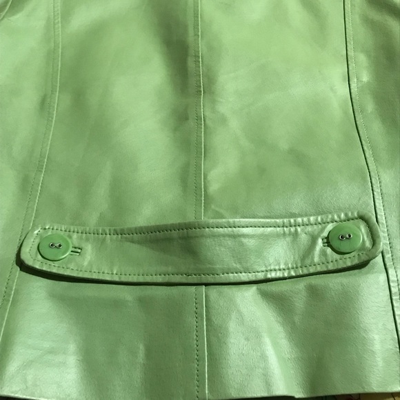 {⚡️SALE} BERNARDO 90’s Vtg Fitted Leather Button Down Cropped Jacket - Picture 4 of 12